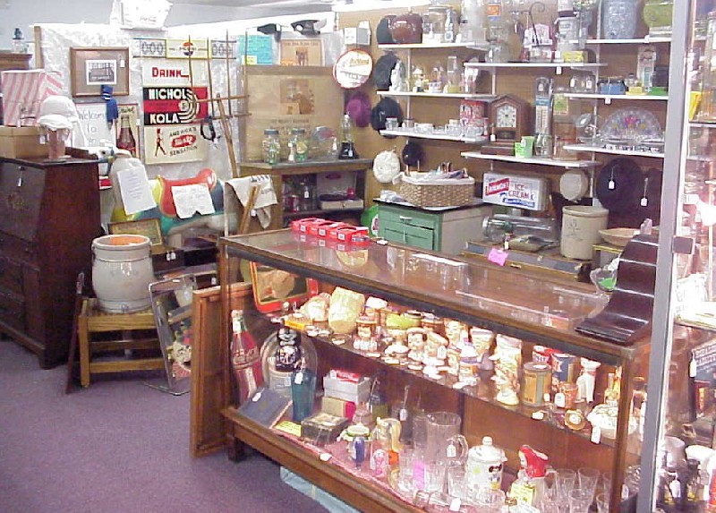 Dakota Plains Antiques & Collectibles